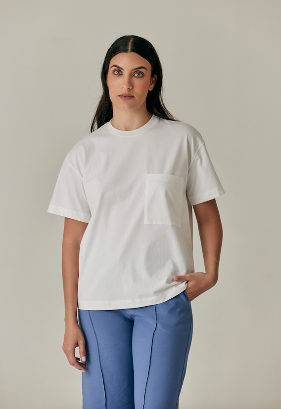 Camiseta basica color blanco. - Basic.